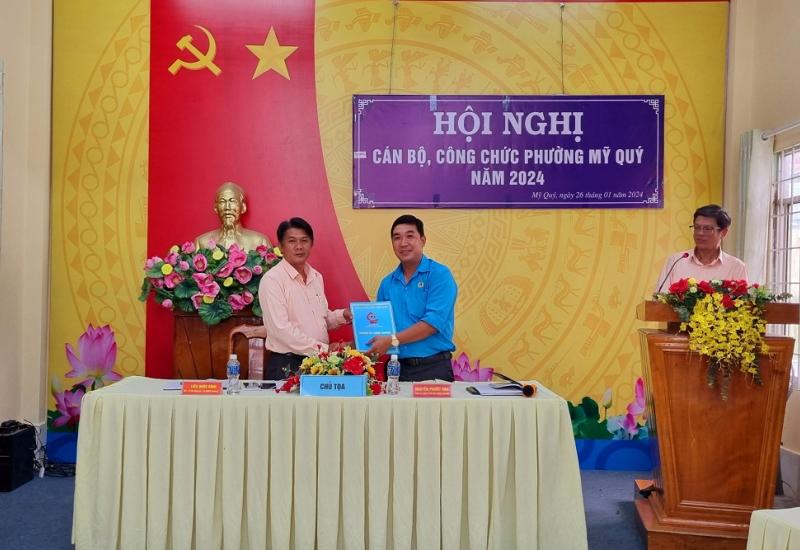 hoi nghi